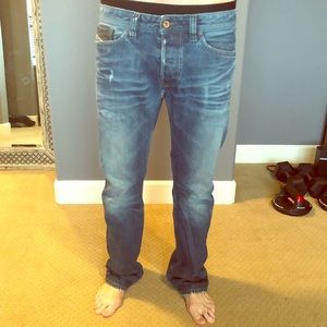 Diesel Viker Jeans // Distressed // 32 x 32